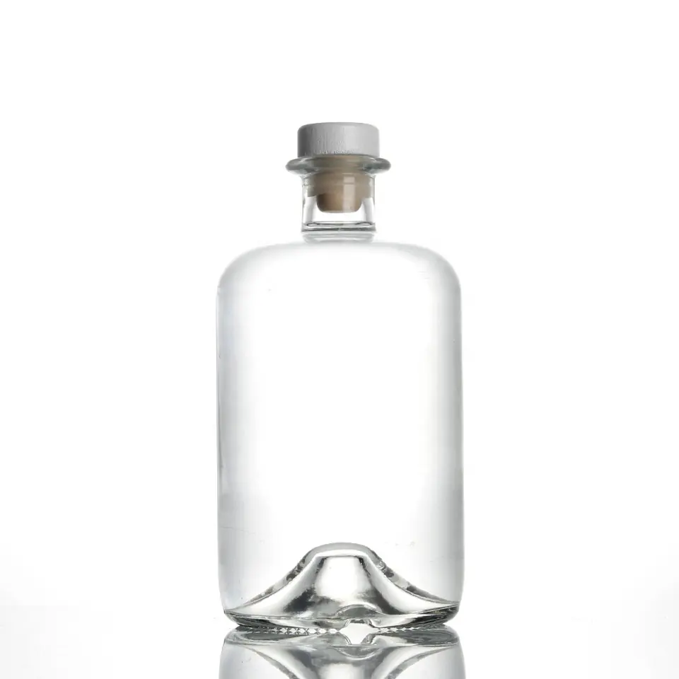 Extra flint cordial spirits bottle, 700–750 ml